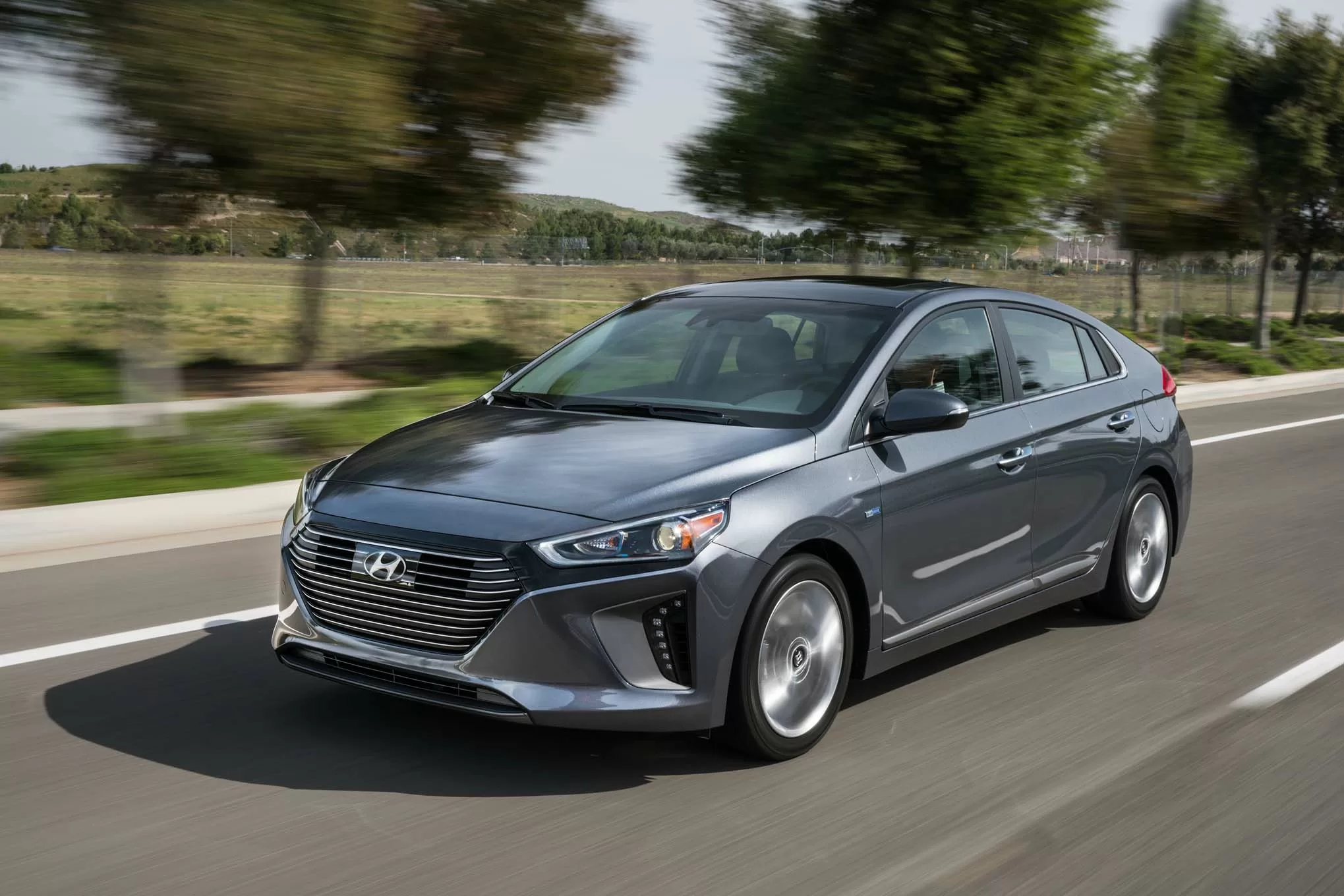 HYUNDAI IONIQ HYBRID 2017