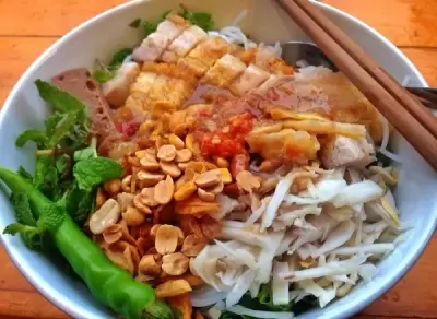 Top 10 món ăn đặc sản , nổi tiếng phải nên ăn khi du lịch tại Đà Nẵng