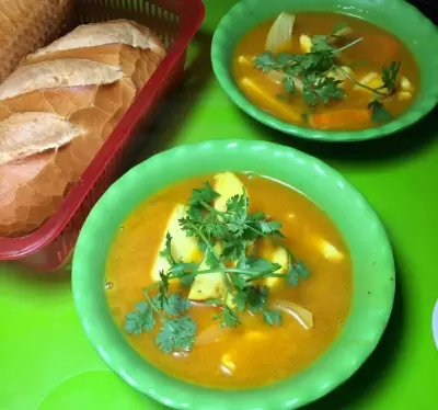Top 7 món ăn vặt đang gây sốt ở quận 10, Tp. Hồ Chí Minh