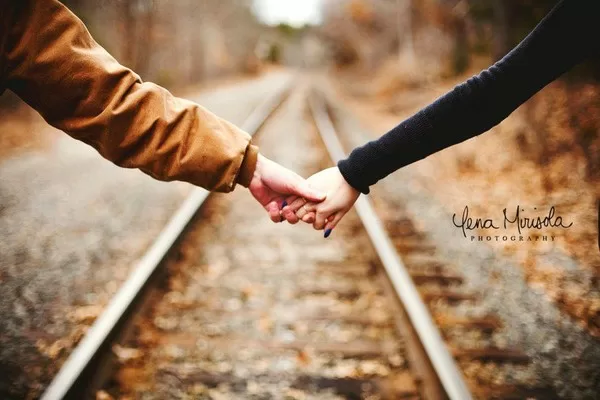 Mối quan hệ giữa hai người lúc nóng lúc lạnh