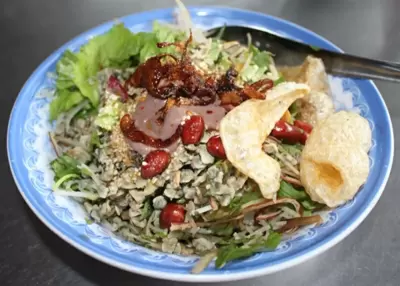Top 6 món ăn vặt ngon nhất không nên bỏ qua khi tới Huế