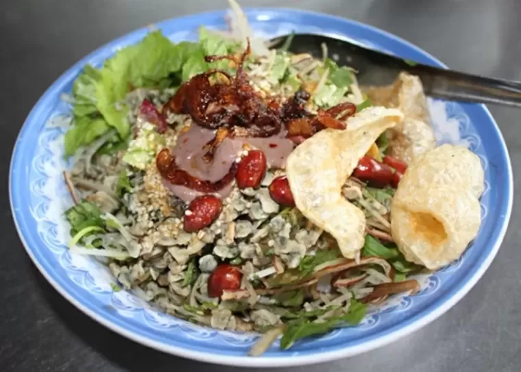 Top 6 món ăn vặt ngon nhất không nên bỏ qua khi tới Huế
