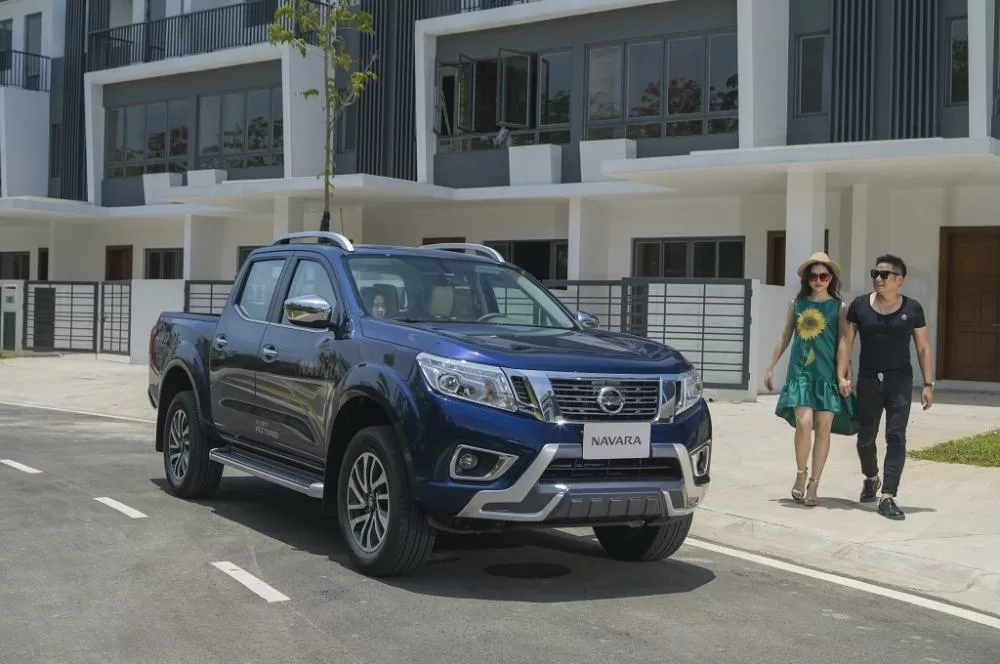 NISSAN NAVARA 2017-2018