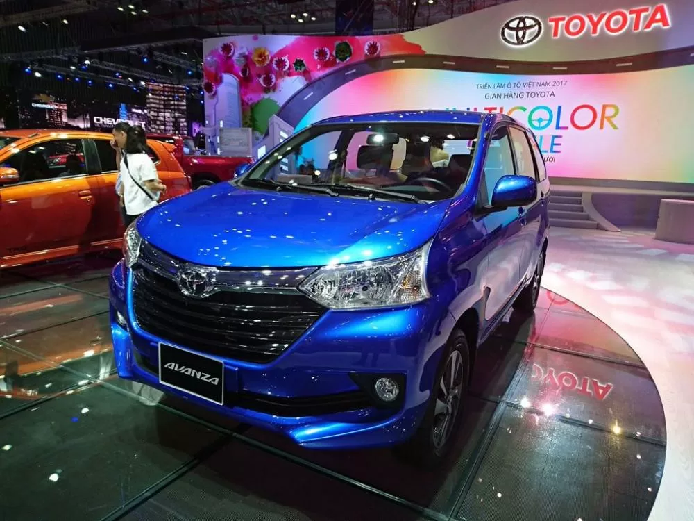 TOYOTA AVANZA 2018