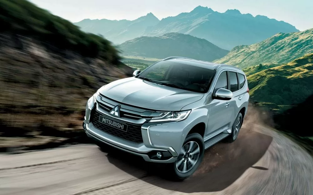 MITSUBISHI PAJERO SPORT 2017