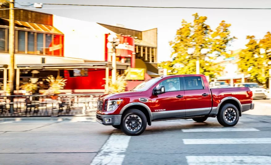 NISSAN TITAN 2017