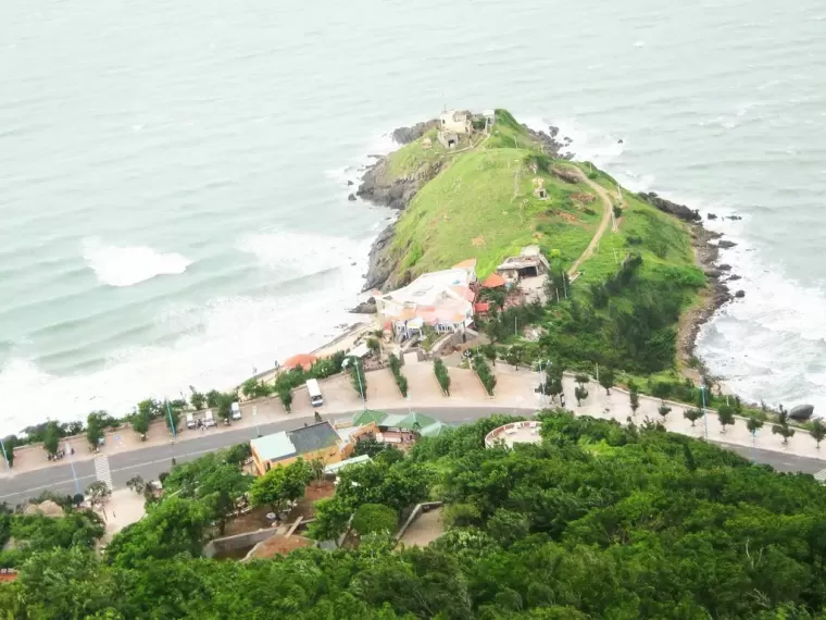 Top 10 địa điểm tham quan phải đến khi du lịch Bà Rịa - Vũng Tàu