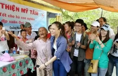 Top 5 nghệ sĩ làm từ thiện nhiều nhất Việt Nam
