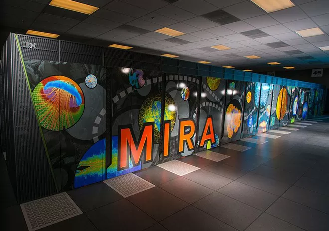 10. Siêu máy tính Mira và Trinity