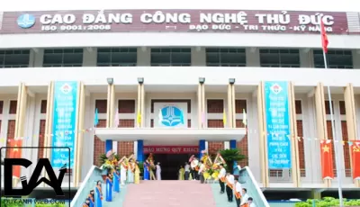 Top 10 trường cao đẳng dạy ngành quản trị kinh doanh dễ xin được việc nhất Sài gòn