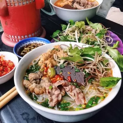Top 10 món ăn đặc sản , nổi tiếng cần nếm thử khi du lịch tại Thừa Thiên Huế