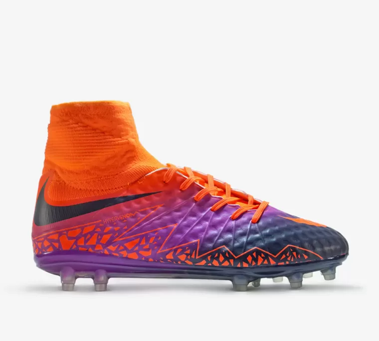 Top 7 đôi giày bóng đá đẹp , chất lượng nhất từ Nike