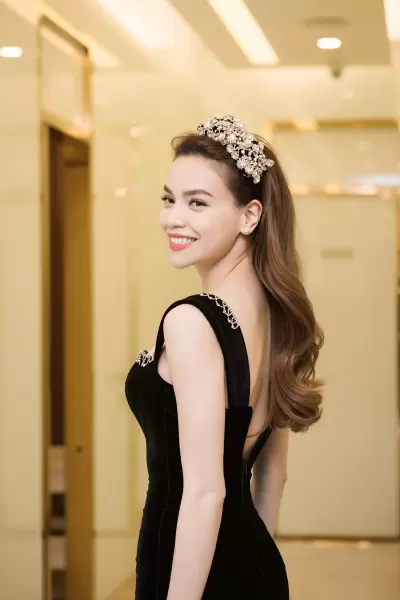 Top 6 nữ ca sĩ Việt Nam sinh tháng 11 tài năng và nổi tiếng nhất