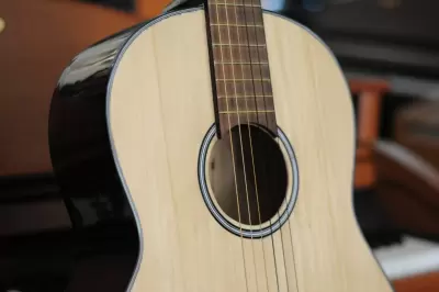 Top 5 mẫu đàn Guitar Classic giá rẻ hot nhất hiện nay