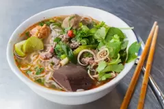 Top 5 món ăn tạo nên hương vị ẩm thực Huế