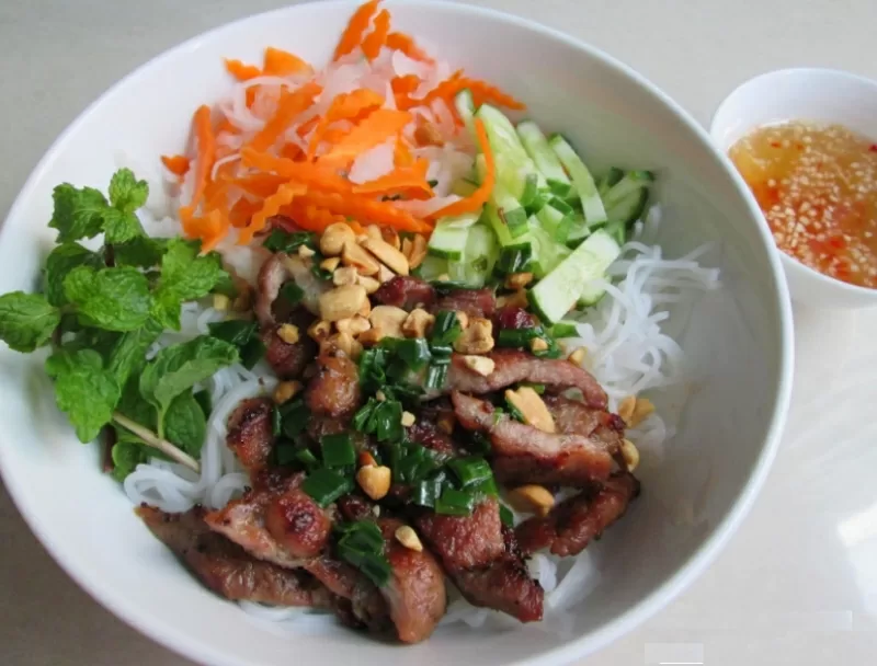 Top 7 quán ăn nổi tiếng Đà Nẵng không nên bỏ qua