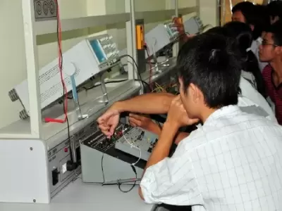 Top 6 nghề ngành điện tử viễn thông công nghệ thông tin hot nhất hiện nay