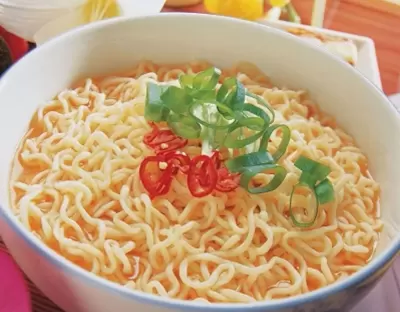Top 5 tác hại nguy hiểm từ mì ăn liền với sức khỏe