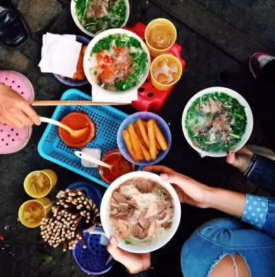Top 5 gánh hàng ăn hấp dẫn nhất Hà Nội