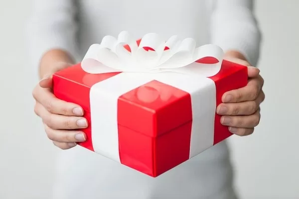 Top 5 lợi ích cực kỳ thú vị khi bạn được ai đó tặng quà