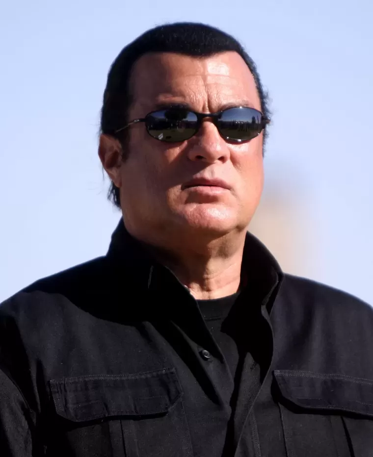 Top 8 bộ phim hay nhất của Steven Seagal không nên bỏ qua