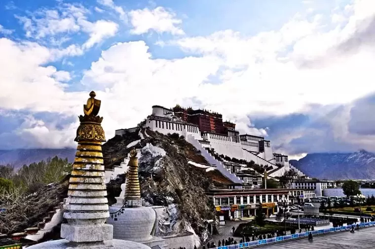 Top 8 điểm du lịch nổi tiếng ở Tibet nên đến một lần trong đời