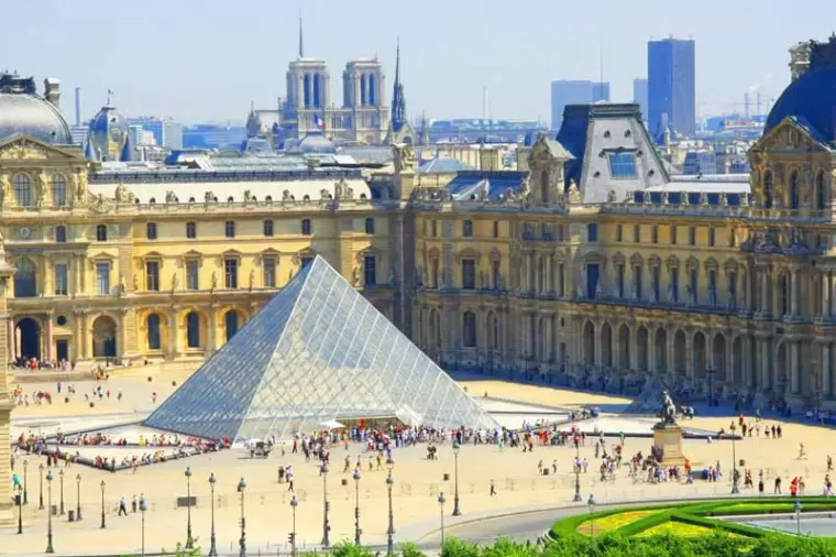 Top 8 điểm du lịch nổi tiếng ở Paris nên đến một lần trong đời