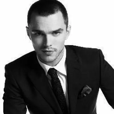Top 7 bộ phim hay nhất của Nicholas Hoult không nên bỏ qua