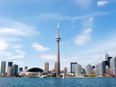Top 6 địa điểm du lịch tham quan nổi tiếng nhất ở Canada không nên bỏ qua