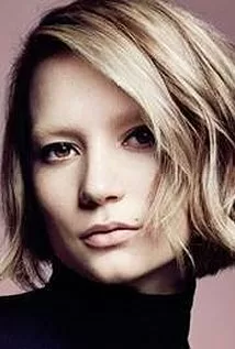 Top 7 bộ phim hay nhất của nữ diễn viên Mia Wasikowska không nên bỏ qua