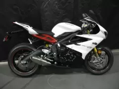 Top 6 xe Triumph Sport được người đam mê tốc độ ưa thích nhất