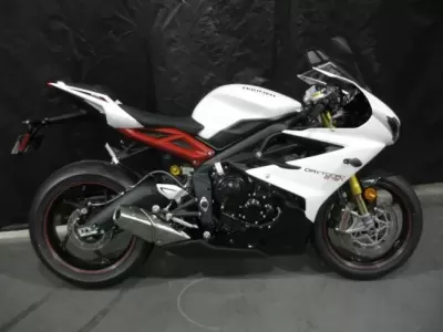 Top 6 xe Triumph  Sport được người đam mê tốc độ ưa thích nhất