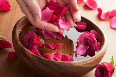 TOP 8 tinh dầu đem lại tuổi thanh xuân cho làn da