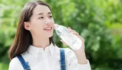 TOP 7 bí quyết trị nứt nẻ da khô vào mùa đông hiệu quả