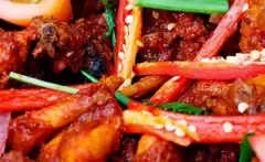 Top 8 loại thực phẩm cần hạn chế để có được sức khỏe tốt trong ngày Tết