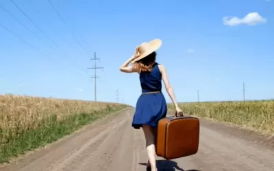 Top 10 điều tuyệt vời bạn sẽ nhận được khi đi du lịch một mình
