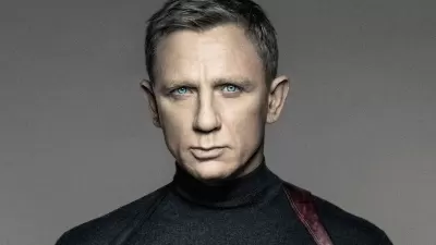 Top 8 bộ phim hay nhất của Daniel Craig không nên bỏ qua