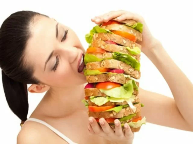 TOP 6 điều sai lầm phổ biến trong ăn uống của phái nữ