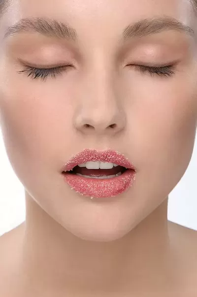 TOP 7 mẹo giảm môi thâm hiệu quả tại nhà