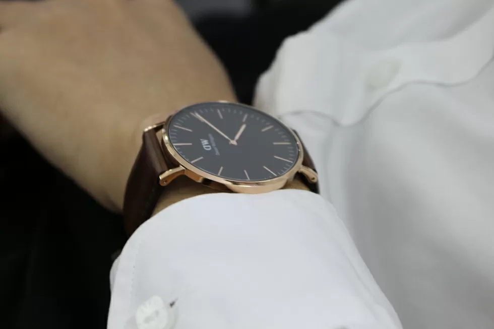Top 8 mẫu đồng hồ nam Daniel Wellington đẹp và đang được yêu thích nhất hiện nay