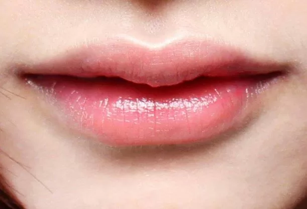 TOP 7 mẹo dùng son môi đúng cách các nàng nên biết