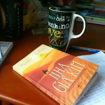 Top 6 tựa sách hay về văn học huyền bí giả tưởng được nhiều người mua nhất hiện nay
