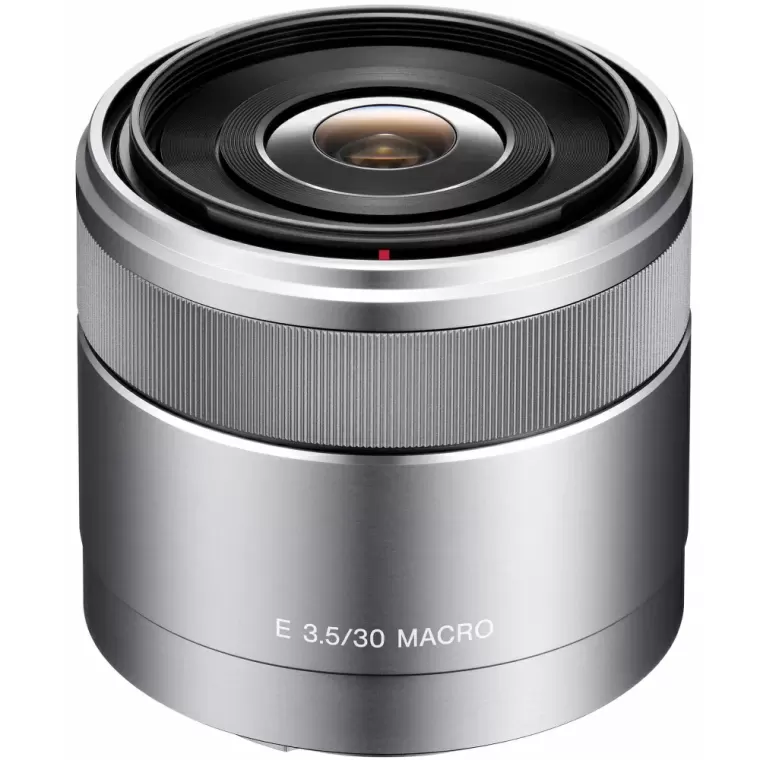 Top 7 ống kính Sony APS-C đang được yêu thích nhất