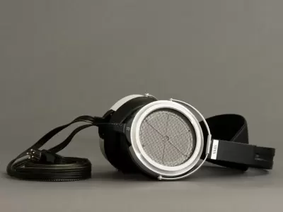 Top 4 tai nghe cao cấp đánh giá có âm thanh hay nhất của Stax