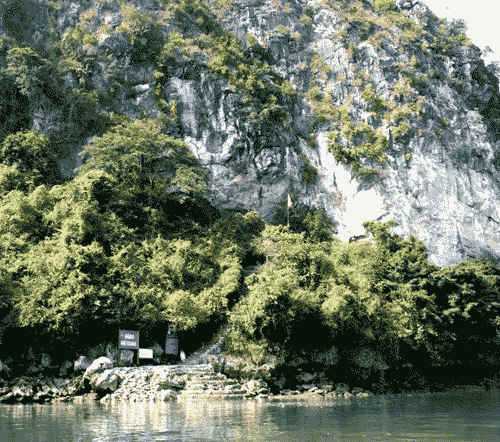 Top 6 địa điểm mà bạn nên ghé thăm khi đặt chân đến Hạ Long