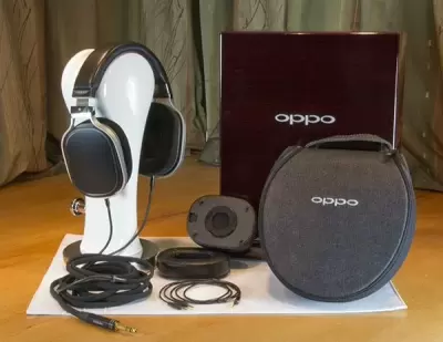 Top 4 tai nghe full size đánh giá có âm thanh hay nhất của aa