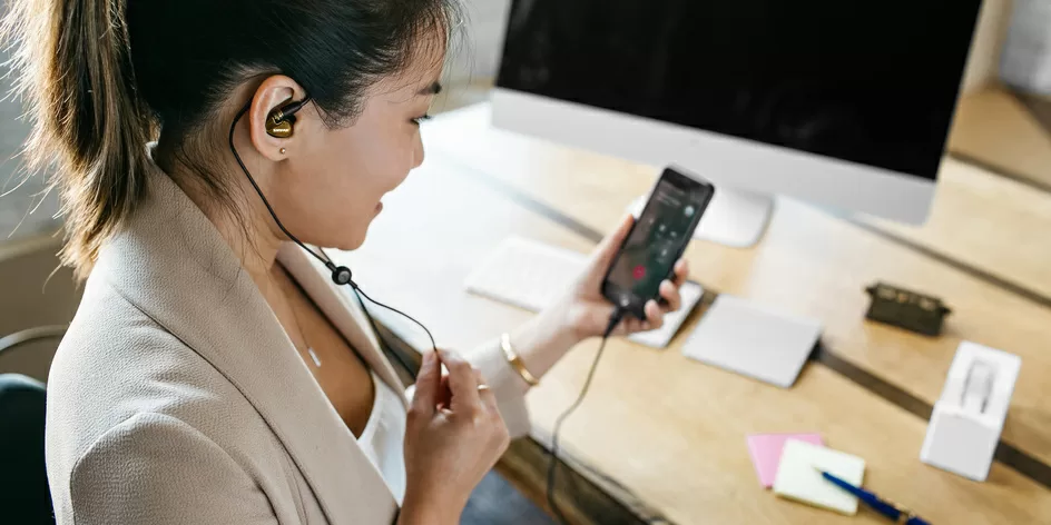 Top 4 tai nghe có mic đánh giá có âm thanh hay nhất của Shure