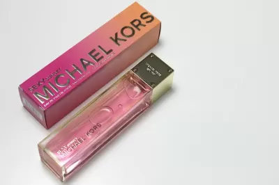 Top 5 lọ nước hoa được ưa thích nhất của Michael Kors