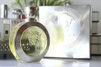 Top 5 lọ nước hoa được mua nhiều nhất của Versace