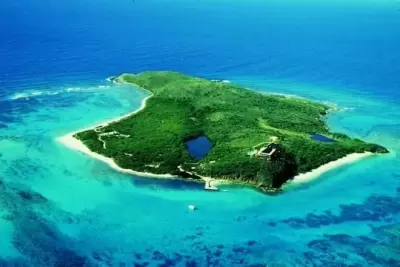 Top 6 hòn đảo đẹp nhất thế giới vào mùa hè